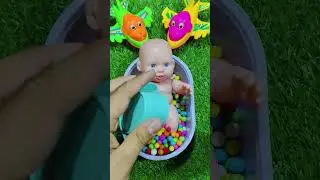 Magic Rainbow Candy Bathtub & M&M's Slime Cutting! Satisfying
