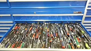 Почему трещотки поставляются с завода без смазки? Что использовать в качестве смазки? 🧐
