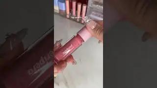 The best sound EVER!! 🎀👛 #lipgloss #lipglossasmr #asmr