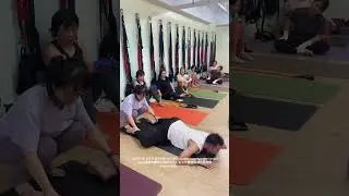  순간적으로 요추를 길게 하는 스트레칭Instantly  lengthen the lumbar spine腰椎を瞬時に伸ばすストレッチ腰椎舜間拉長伸展#yoga#stretch#sports 
