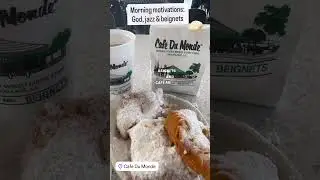 Caf&eacute; du Monde ￼ #realtoramythompson #seattlerealtor #realogicssir #cafe #nola