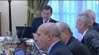 EU checks Spain's deficit figures