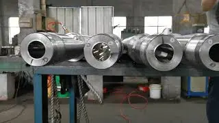 Injection molding machine screw barrel bimetallic barrel