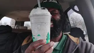 When people do food reviews in the car 5