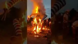 PEMBAKARAN OGOH-OGOH ADAT HINDU