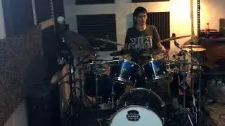Ambidextrous Drummer - Improvised drum solo!