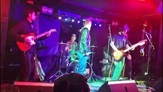 Lost art of keeping a secret, QOTSA cover at The Banshee