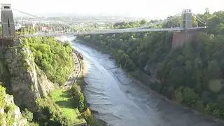 Base Jumpers   Clifton Suspension Bridge, Bristol 1615hrs 29 Sep 18