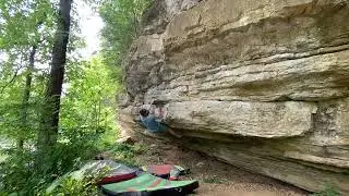 Stinger Smack V6 (FA) - Toxic Wall - Nashville, TN Bouldering
