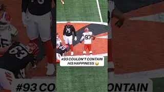 Myles Garrett's Teammate Interesting HIGH FIVE Partner after Breaking Sack Record 🤣 #browns #NFL