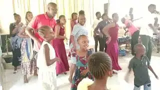 Praise times@mytruelightchurch @EsauTosh @minister_danybless001 
