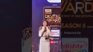 Hina won Award 🏆❤️@realhinakhan @iwmbuzz #trendsetteroftheyear #award