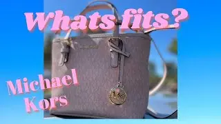 What&rsquo;s in my bag? MICHAEL KORS Jet Set Travel Extra-Small Logo Top-Zip  #djkingbreastcancerawareness