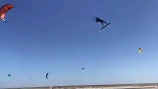 Kiteloop late backroll