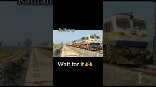 Rani chennamma express with EMD locomotive 4500Hp LOCO high speed action at 90kmph #railfanvy #short
