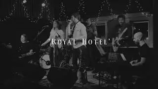 Robin Jackson and the Caravan - The Royal Hotel (Live)