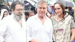 Shashi Kapoor's Children At his Last Rites Ceremony
