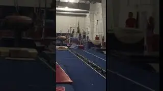 2018-09 Grace Humphrys bars - toe hand to toe shoot