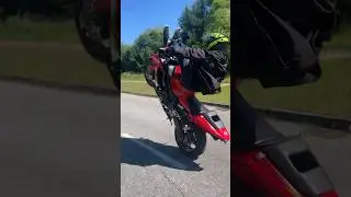 Street style @motolifestyle8852 #motorcycle #stunt #stuntride #wheelie #honda #bikers