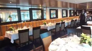 Enjoy the delicious food in the dining room of the Avalon Panorama River Cruise~