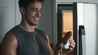 Batido vs. Helado🍦 La forma m&aacute;s rica de recuperar energ&iacute;a | Spot acad&eacute;mico