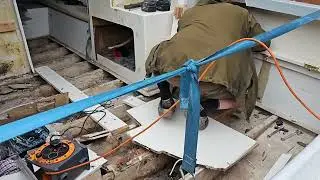 DAY 4 OF THE CARP BOAT BUILD