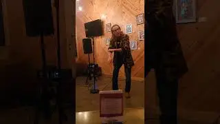 Comedy Ping pong ball routine by Magician Brett Shaw