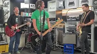 The Daisycutters Live at Beatniks record store 2023 I don't own this I recorded this at a Live show.