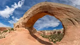 Wilson Arch near Moab, Utah