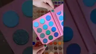 DIY Eyeshadow Palette Blue Queen High Pigment Private Label Cosmetic Supplier High Quality No MOQ