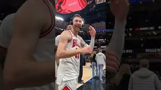 İlk NBA ma&ccedil;ını başarıyla tamamlayan Onuralp Bitim&rsquo;e Drummond&rsquo;dan tebrik 🎉