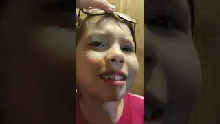 Сама себе артист,стилист,визажист☝#shortsvideo#детскоевидео#reki#rek#reklam#tiktok#shorsvideo#vrek