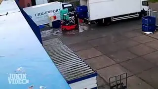 DISGUSTING Cargo Fail   How NOT To Load Fish on a Truck
