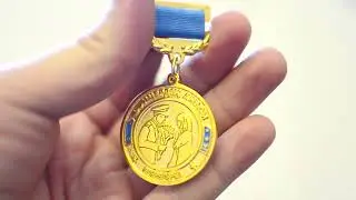 Продаётся медаль 