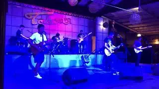 Coldplay - Yellow (cover) at Taboan, Matina Town Square (MTS), Davao City