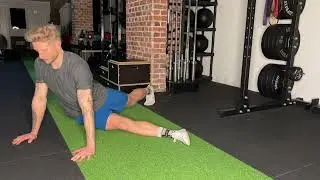 IT Band Stretch planked