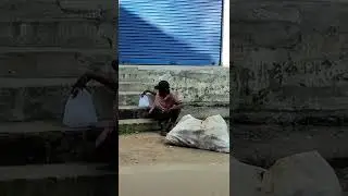 surprise one❣️ |food donation| helping poor| #helping #poor #hunger #donation #shorts #subscribe #lv