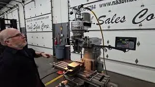 Вертикальный фрезерный станок Bridgeport J Head с 2-осевым цифровым индикатором Newall.