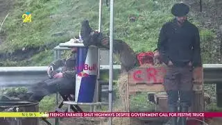 French Farmers Shut Highways Despite Government Call For Festive Truce