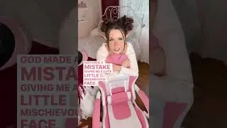 GOD MADE A MISTAKE!! #elfgirl #twitchgirl #elftuber #gamergirl #gamergirls