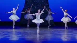 2022-1215 - Nutcracker: Snowflakes