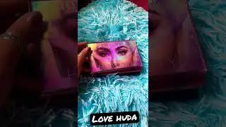 Huda beauty big pallets collection