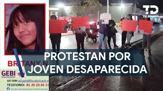 Desaparece adolescente en Monterrey y familiares bloquean avenida