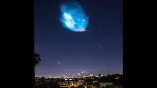 The twilight phenomenon when SpaceX's Falcon 9 left Earth's atmosphere was so beautiful.