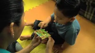 Yael counting animals (Part 3) using the ChildUp Early Learning Game Cards