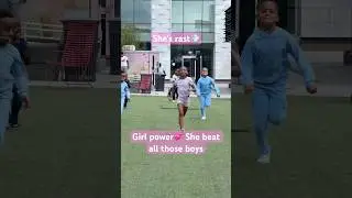 Наша кузина Дженна невероятно быстрая💨😱 Она обогнала нас всех!!