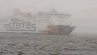 MF MAZOVIA HARD ARRIVAL ŚWINOUJŚCIE IN STORM