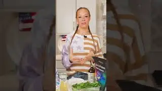 eating raw 🥝 🥬  🍏🍎