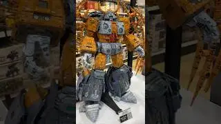 😱 Unicron Monstrosity at ANI MECHA Singapore! 🇸🇬