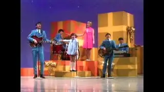 The Cowsills - We Can Fly (Ed Sullivan Show Christmas Special 12/24/1967) INCOMPLETE